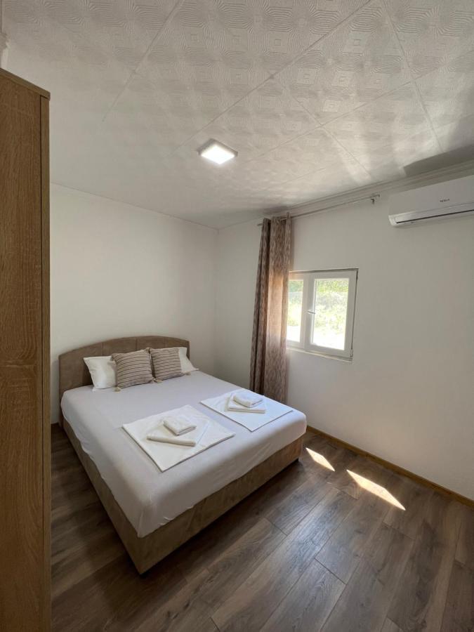 Hidden Villa Apartments Kotor Luaran gambar