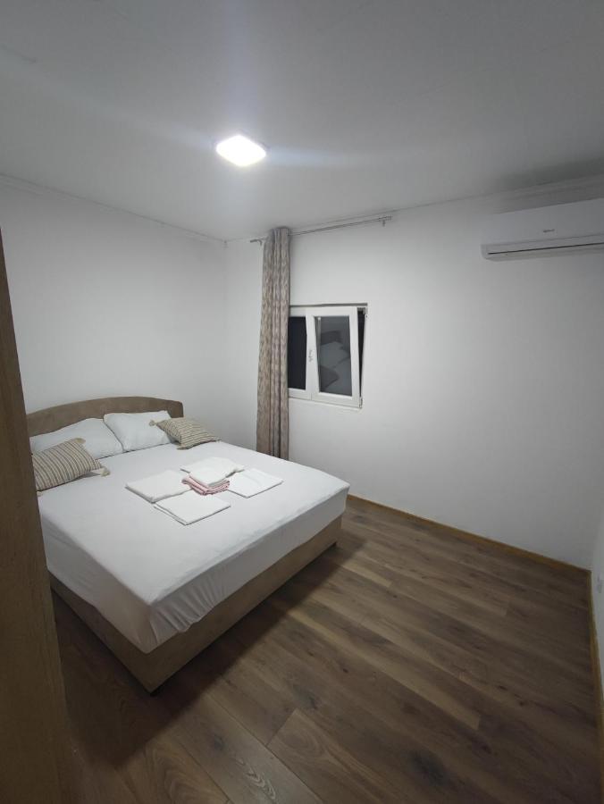 Hidden Villa Apartments Kotor Luaran gambar