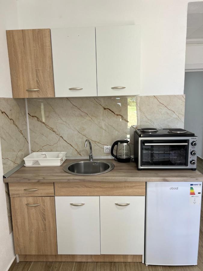 Hidden Villa Apartments Kotor Luaran gambar